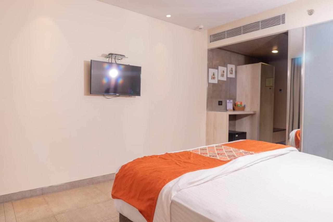 Hotel Citrus Prime Candolm, Goa Candolim Exterior photo