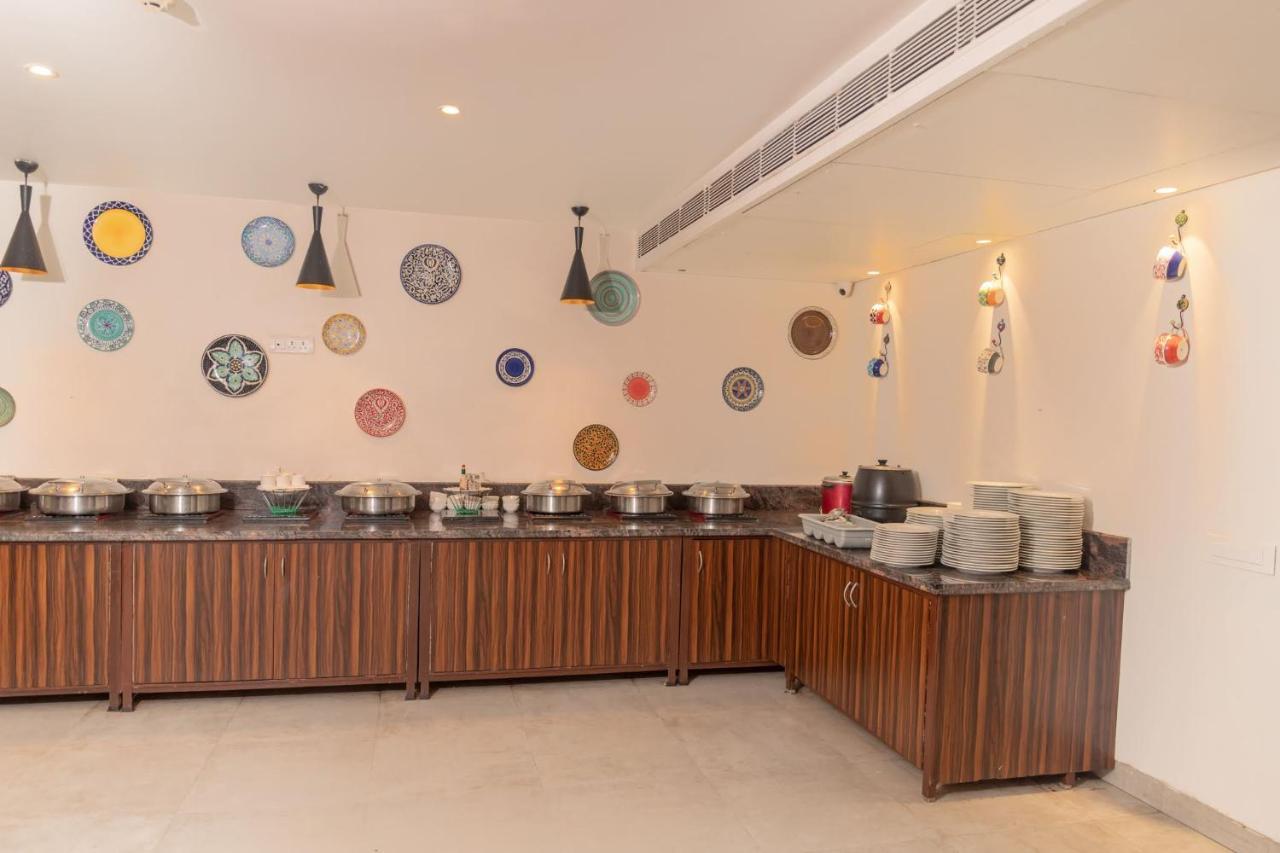 Hotel Citrus Prime Candolm, Goa Candolim Exterior photo