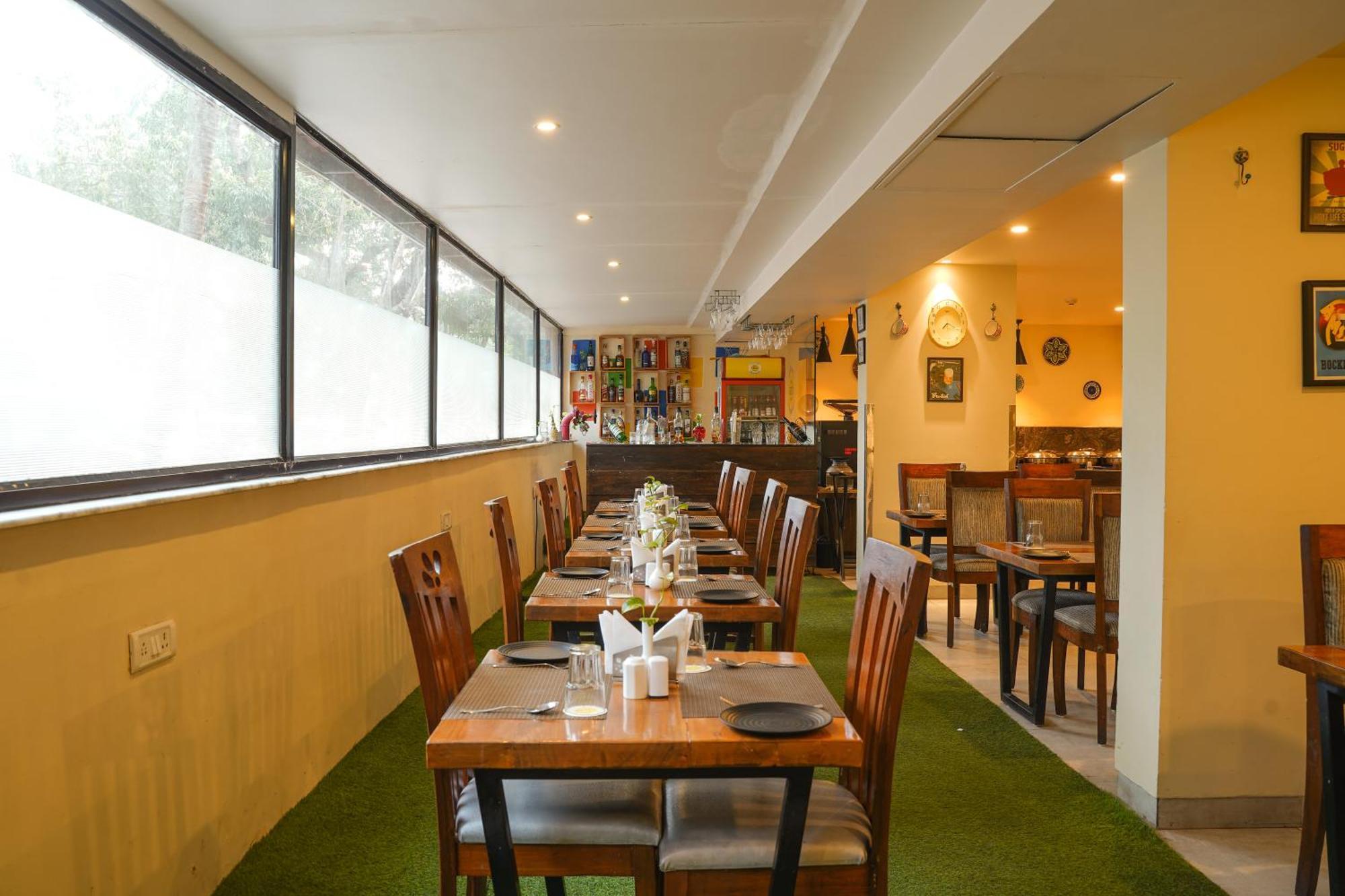 Hotel Citrus Prime Candolm, Goa Candolim Exterior photo